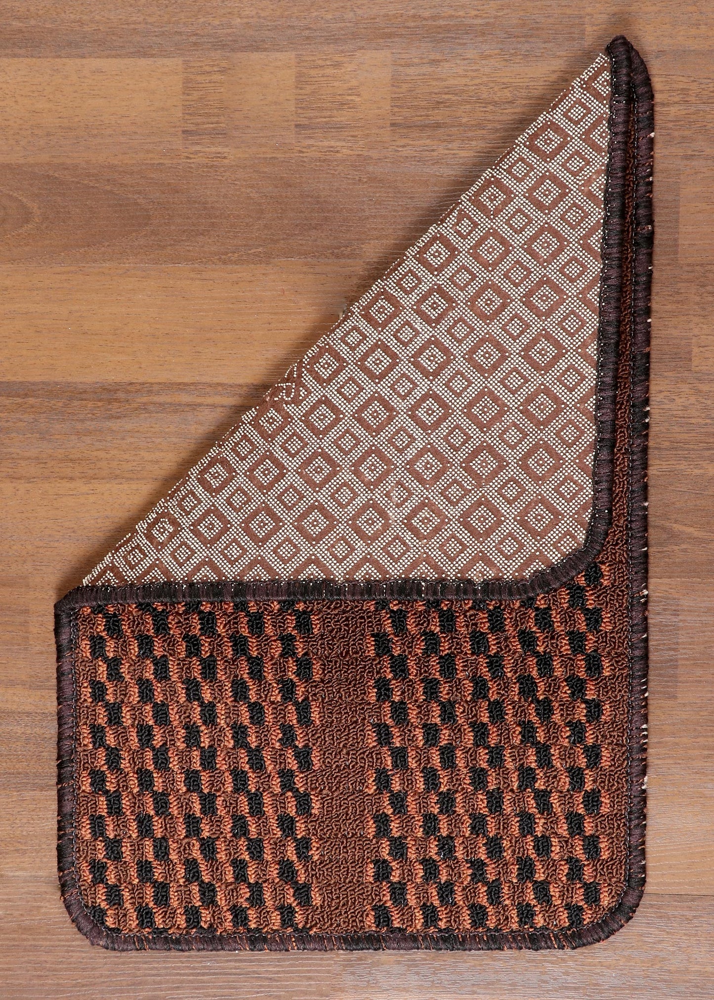 Tufted Door Mat with dot felt back