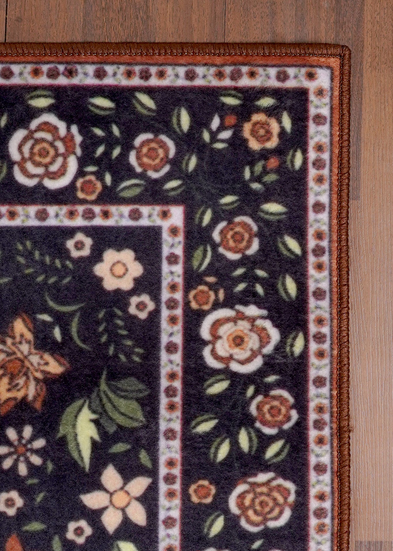 Classic Floral Medallion Non-Woven Rug with Felt Backing