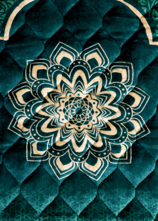 Emerald Green Quilted Velvet Prayer Mat