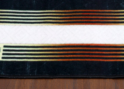 Modern Meander Geometric Rug - Midnight Onyx & Gold
