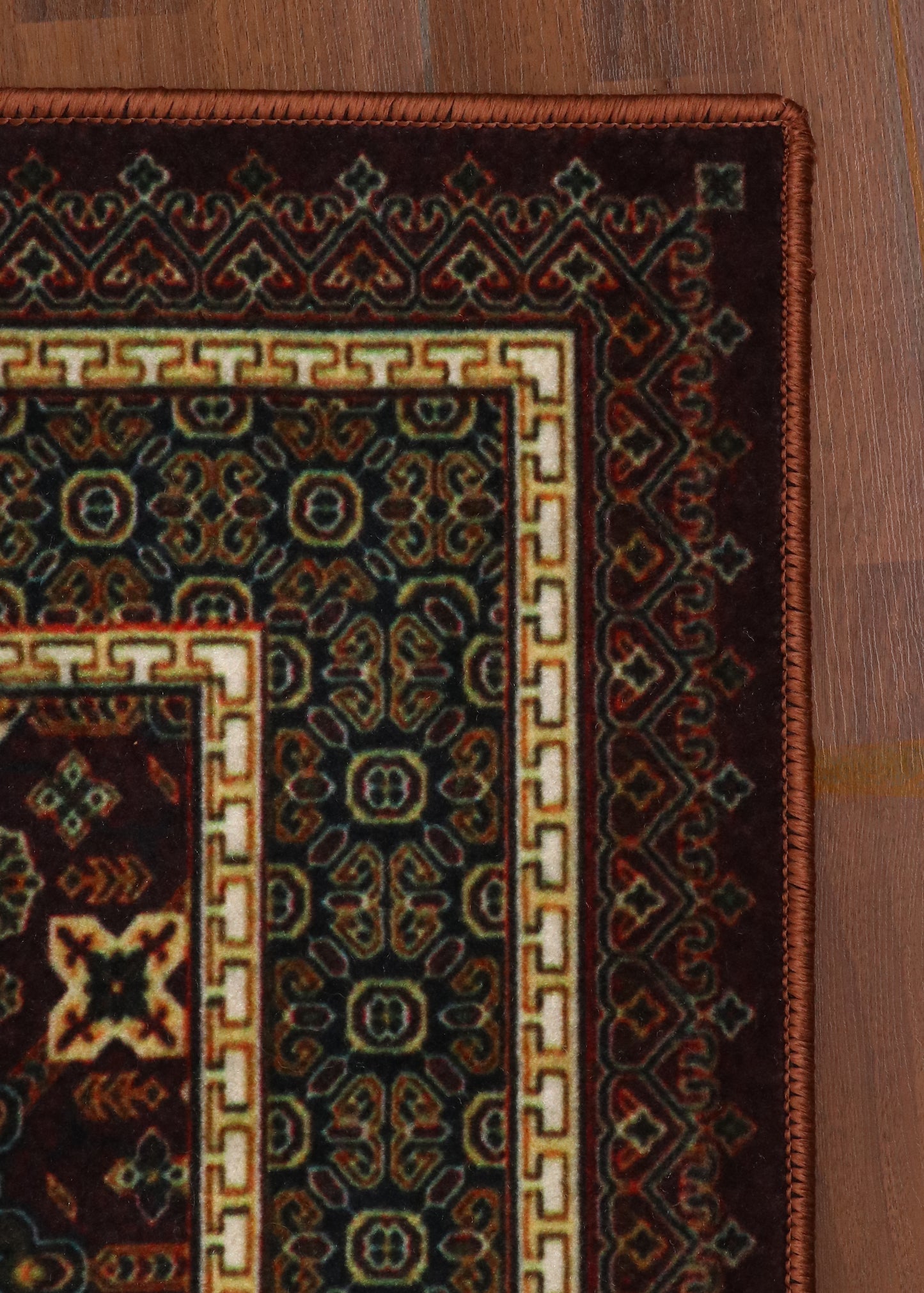 Royal Border Non-Woven Rug