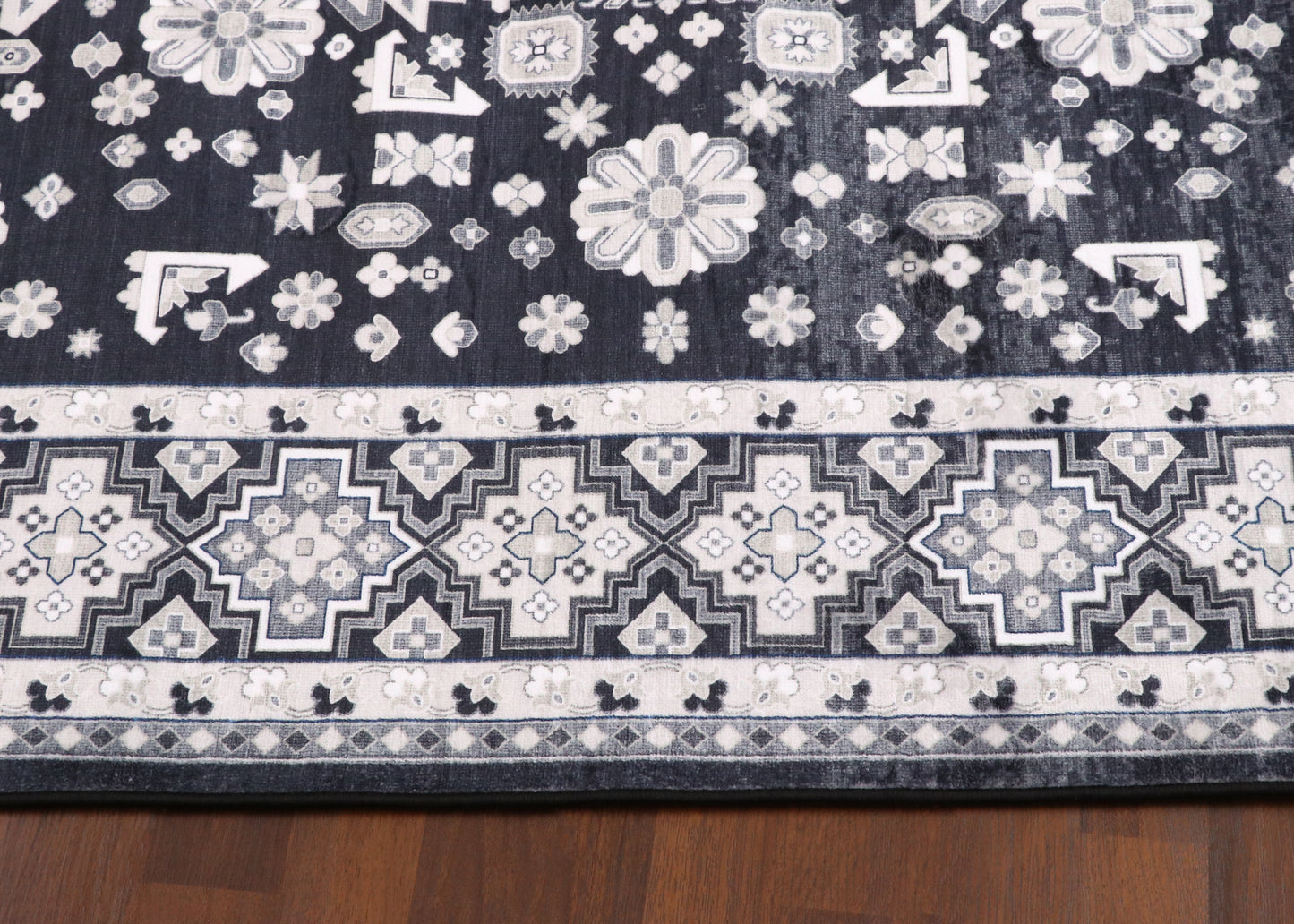 Obsidian Geometric Medallion Rug