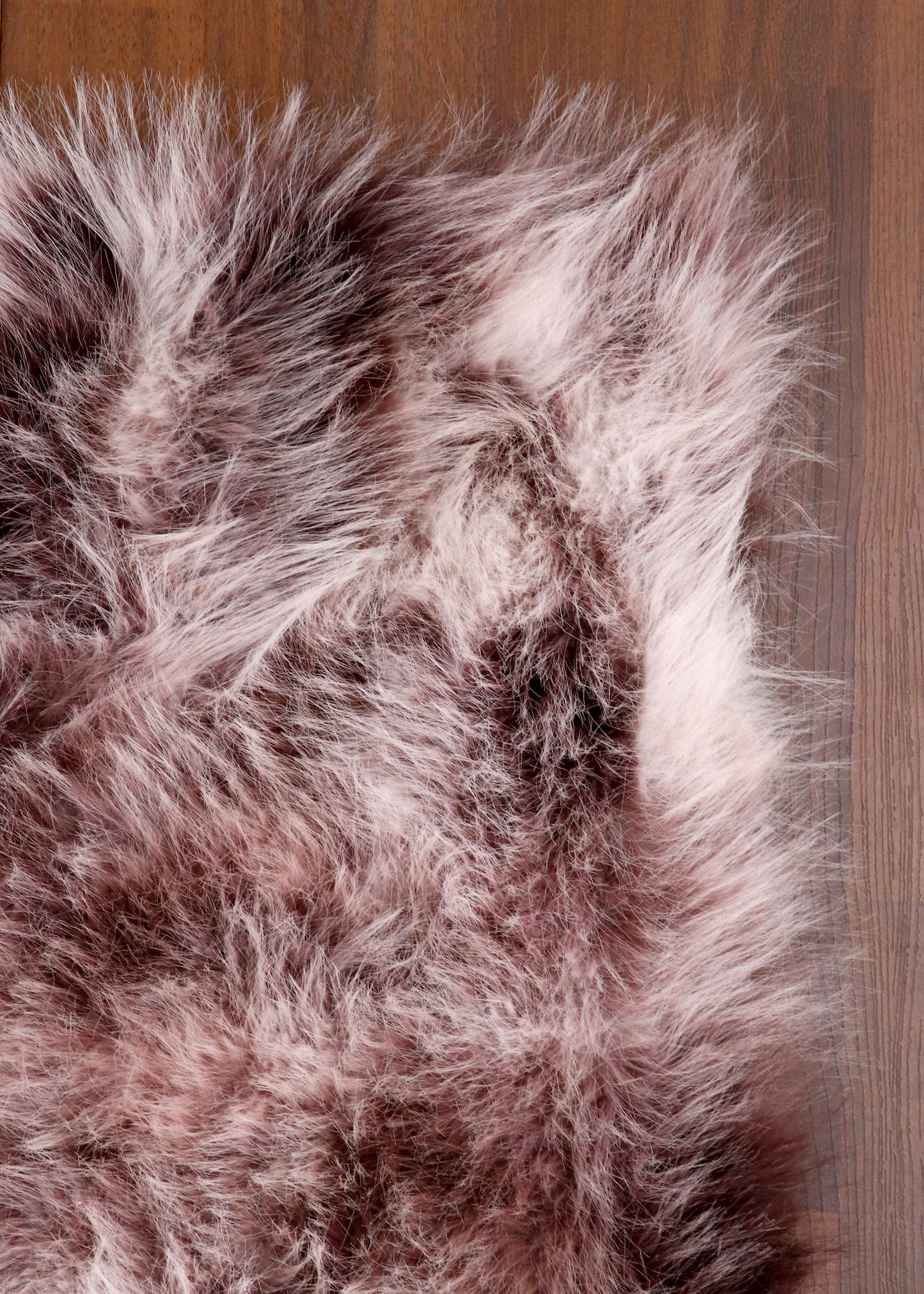 Plush Spotted Shaggy Rug
