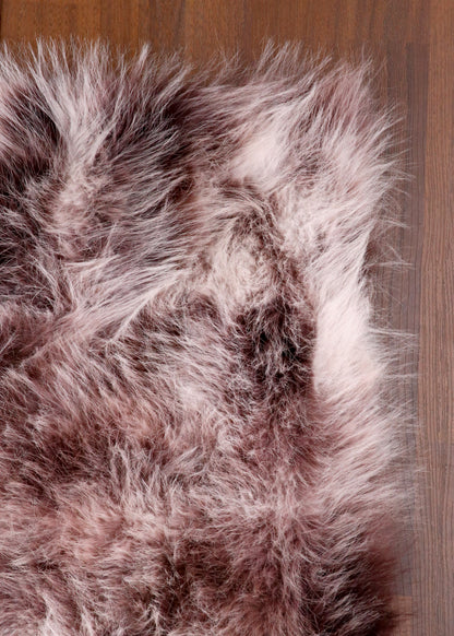 Plush Spotted Shaggy Rug