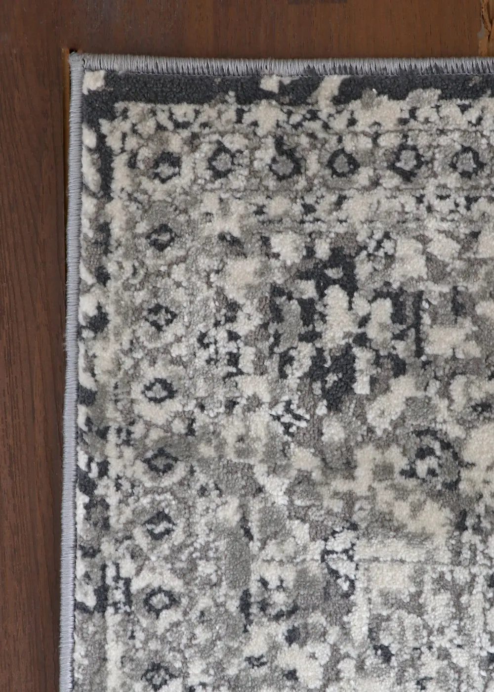 Silver Frost Distressed Medallion Rug