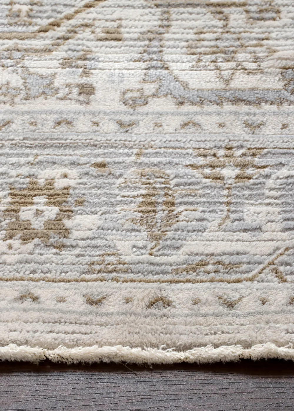 Sand Medallion Distressed Rug