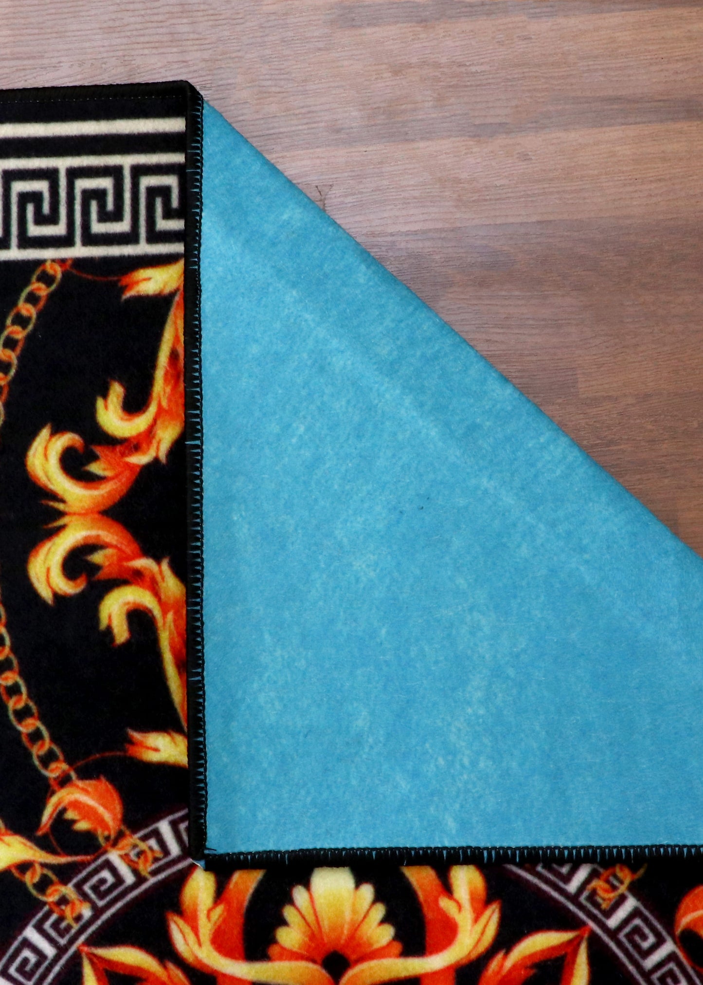 Baroque Elegance Gold & Black Medallion Runner