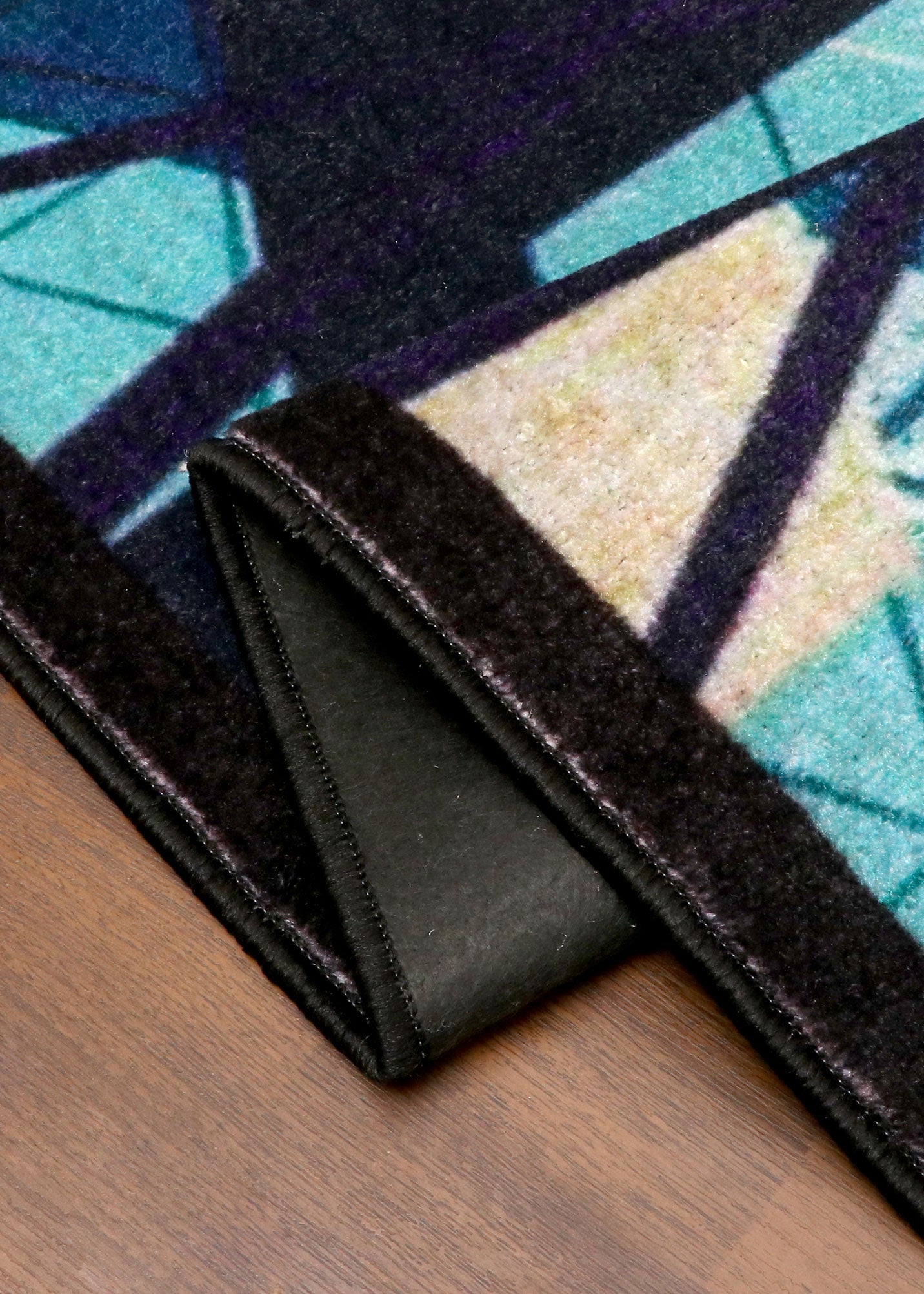 Tuffted Geometric Abstract Rugs