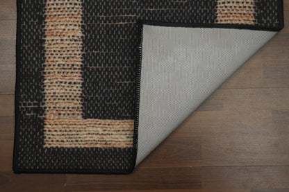 Black and Beige Geometric Print Runner